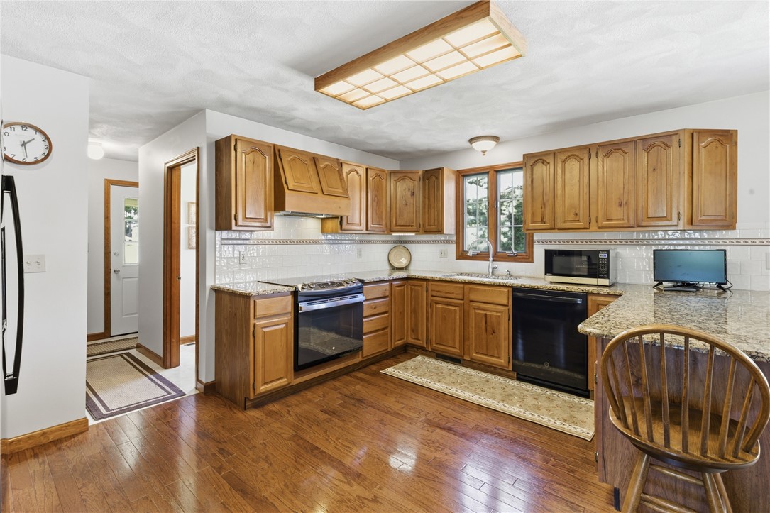 4 High Ridge Drive Lincoln, RI 02865 - Photo 6 of 45