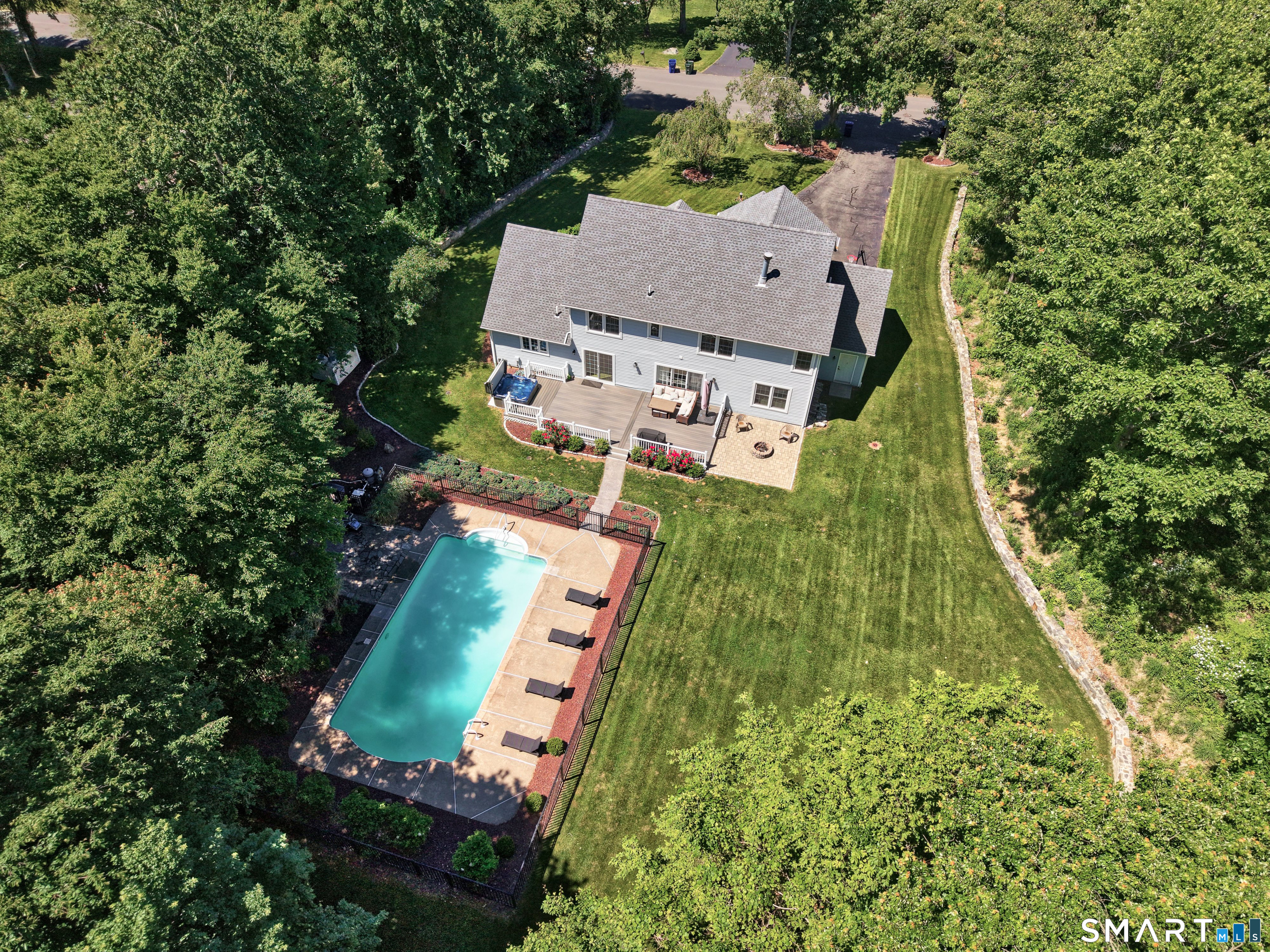 170 Valley View Road Thomaston, CT 06787 - Photo 2 of 40