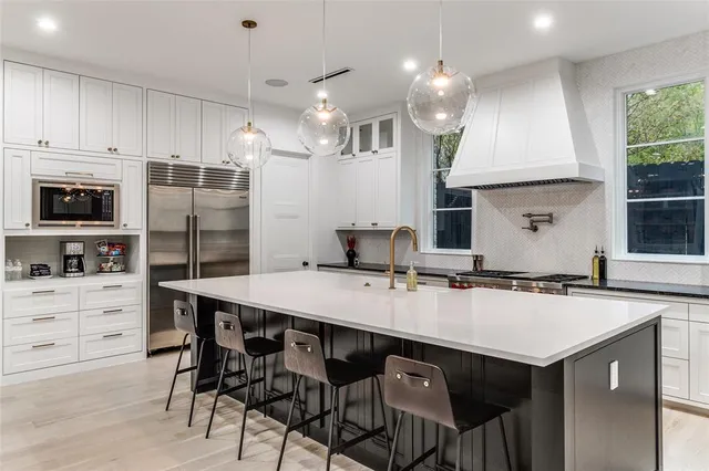 $1,795,000 | 7610 Linwood Avenue, Dallas, TX 75209