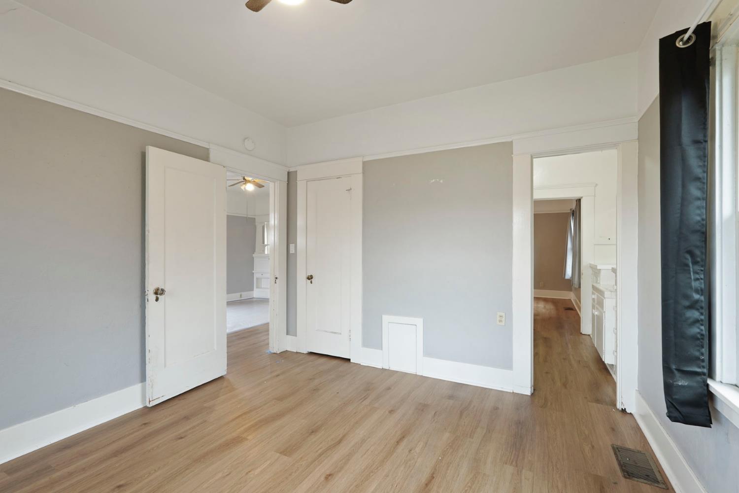 400 Chestnut Street Lodi, CA 95240 - Photo 16 of 36 wooden floor in an empty room