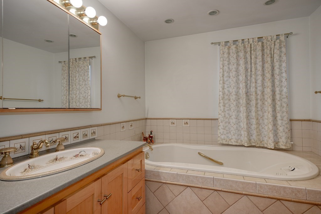 98 Maynard Farm Road Sudbury, MA 01776 - Photo 19 of 37 Gallery Image 19