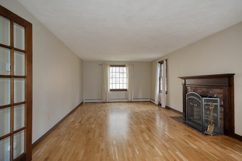 98 Maynard Farm Road Sudbury, MA 01776 - Photo 3 of 37 Gallery Image 3
