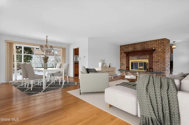 $479,900 | 10 Campus View Drive, Colonie, NY 12211