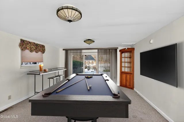 $479,900 | 10 Campus View Drive, Colonie, NY 12211