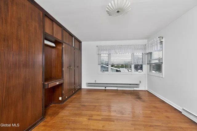 $479,900 | 10 Campus View Drive, Colonie, NY 12211