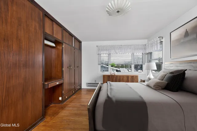 $479,900 | 10 Campus View Drive, Colonie, NY 12211