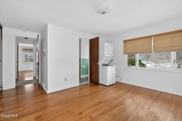 $479,900 | 10 Campus View Drive, Colonie, NY 12211