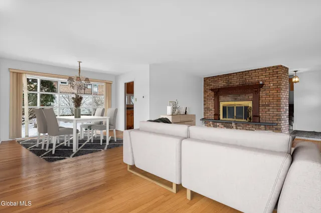 $479,900 | 10 Campus View Drive, Colonie, NY 12211