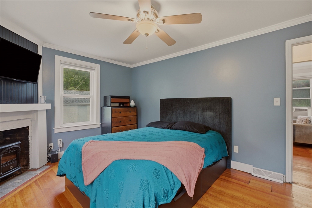 22 Hathaway Road Dartmouth, MA 02747 - Photo 20 of 37 Gallery Image 20