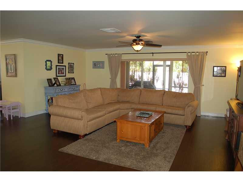 23119 Southwest 55th Avenue Boca Raton, FL 33433 - Photo 4 of 18 Den/Family/Great Room