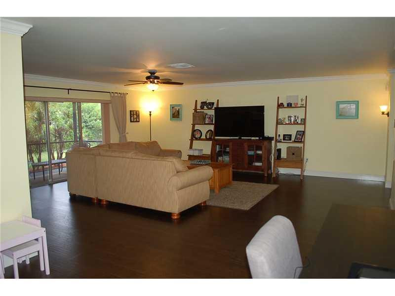 23119 Southwest 55th Avenue Boca Raton, FL 33433 - Photo 5 of 18 Den/Family/Great Room