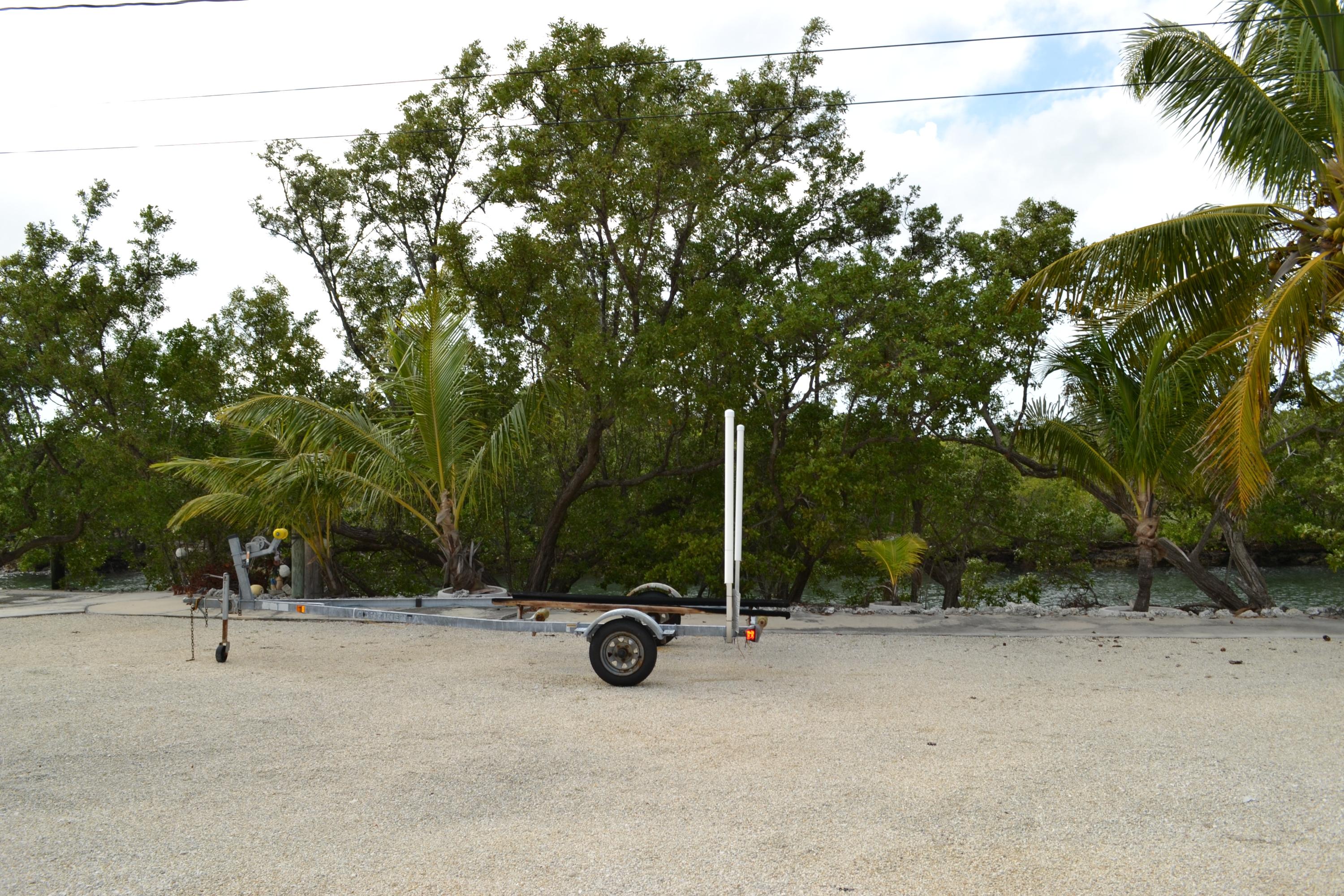 30 East Beach Road Tavernier, FL 33070 - Photo 21 of 26 Plenty of off street trailer storage.
