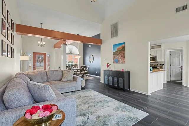 $450,000 | 6002 Forrest Drive, Greenbrier, TN 37073