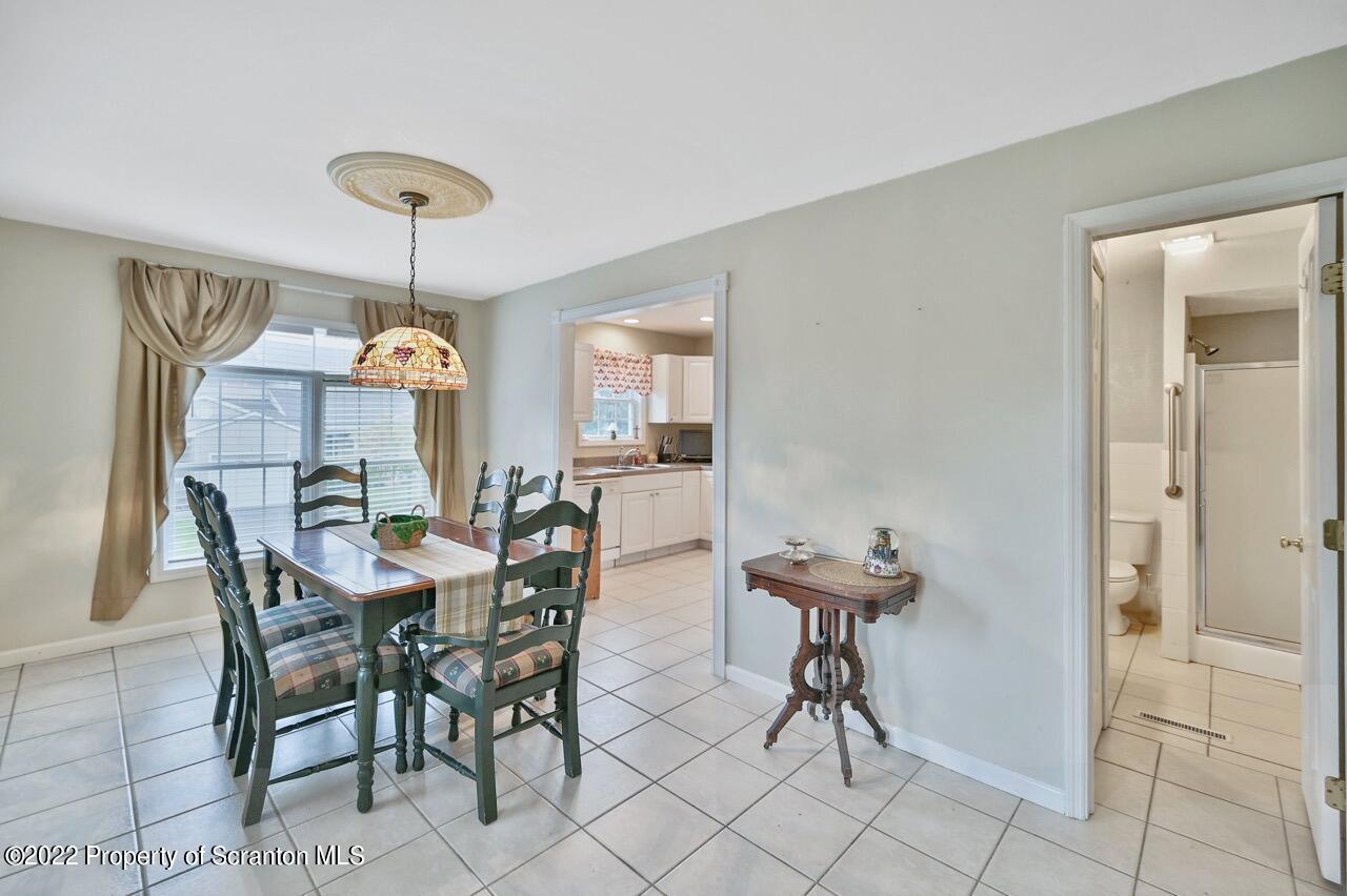 18 Waterford Road Clarks Summit, PA 18411 - Photo 11 of 37 Gallery Image 11
