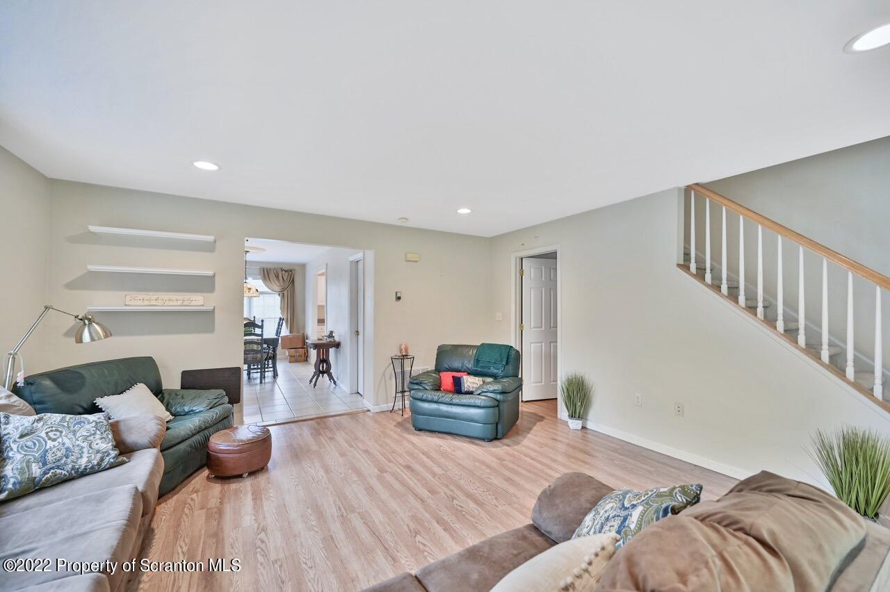 18 Waterford Road Clarks Summit, PA 18411 - Photo 9 of 37 Gallery Image 9
