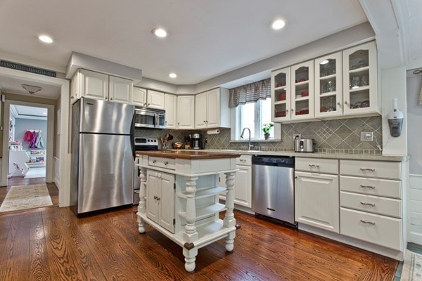 6 Wing Road Lynnfield, MA 01940 - Photo 14 of 28 Gallery Image 14
