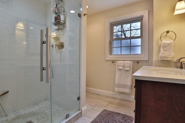 6 Wing Road Lynnfield, MA 01940 - Photo 17 of 28 Gallery Image 17