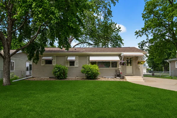 $320,000 | 6206 47th Avenue North, Crystal, MN 55429