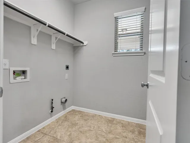 a view of room with window