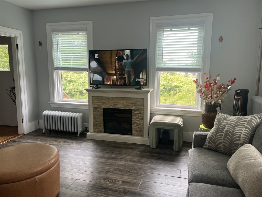 31 Spring Place Winchendon, MA 01475 - Photo 8 of 23 Gallery Image 8