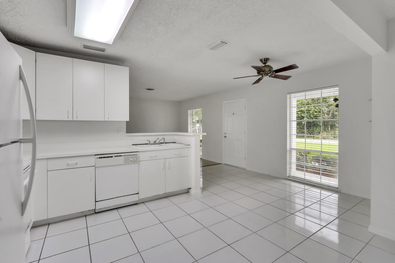470 Northeast 47th Street Boca Raton, FL 33431 - Photo 10 of 32 08_Image_8_of_27_mls
