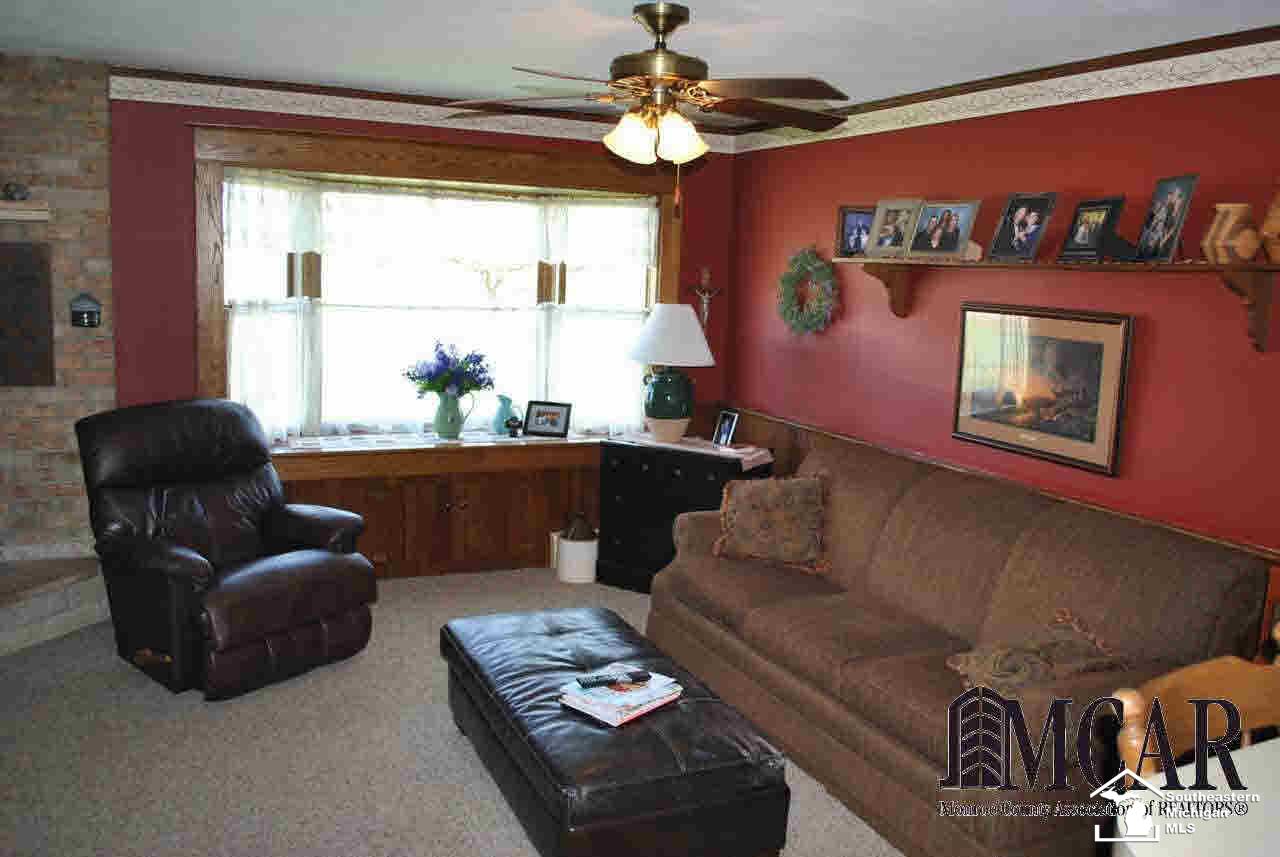 11625 Geiger Road Temperance, MI 48182 - Photo 13 of 41 21290879-12.JPG