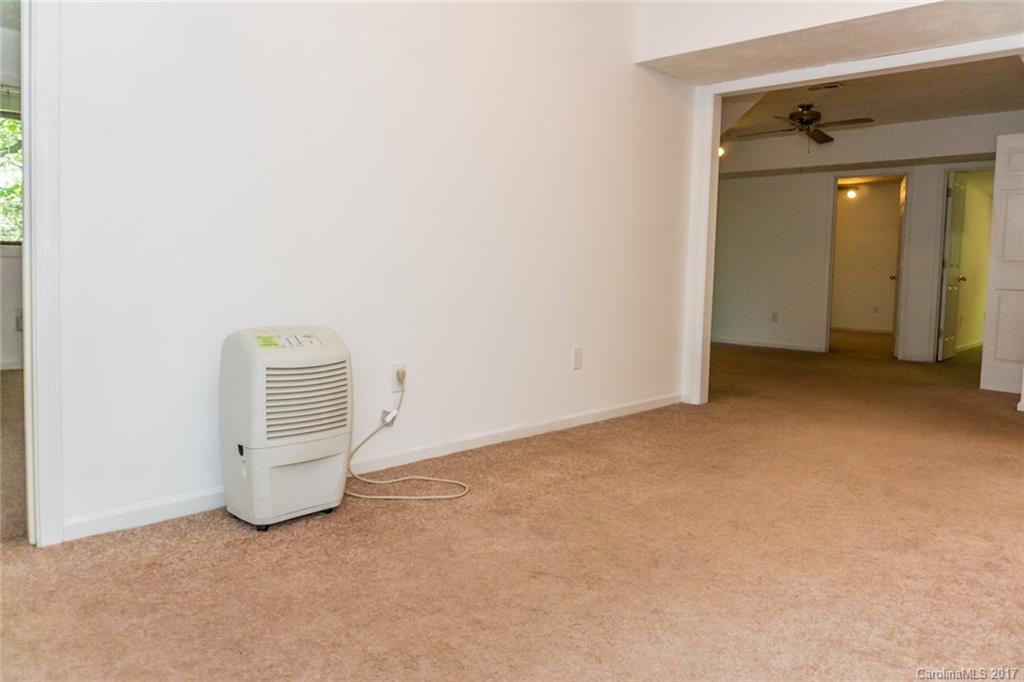 303 Messer Road Waynesville, NC 28786 - Photo 14 of 23 Gallery Image 14