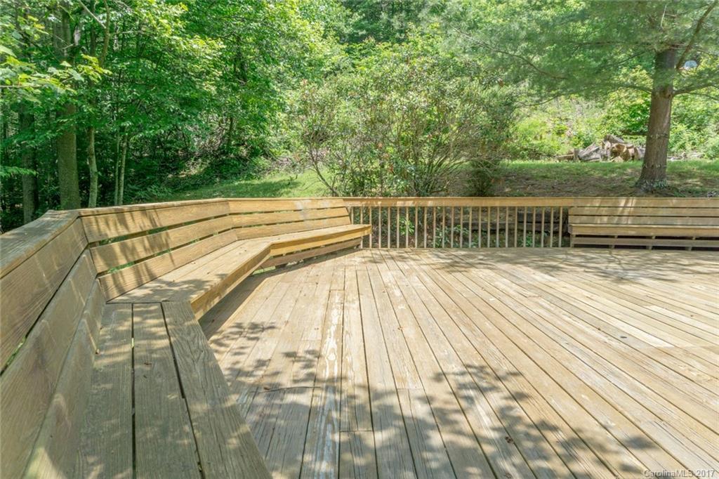 303 Messer Road Waynesville, NC 28786 - Photo 5 of 23 Gallery Image 5