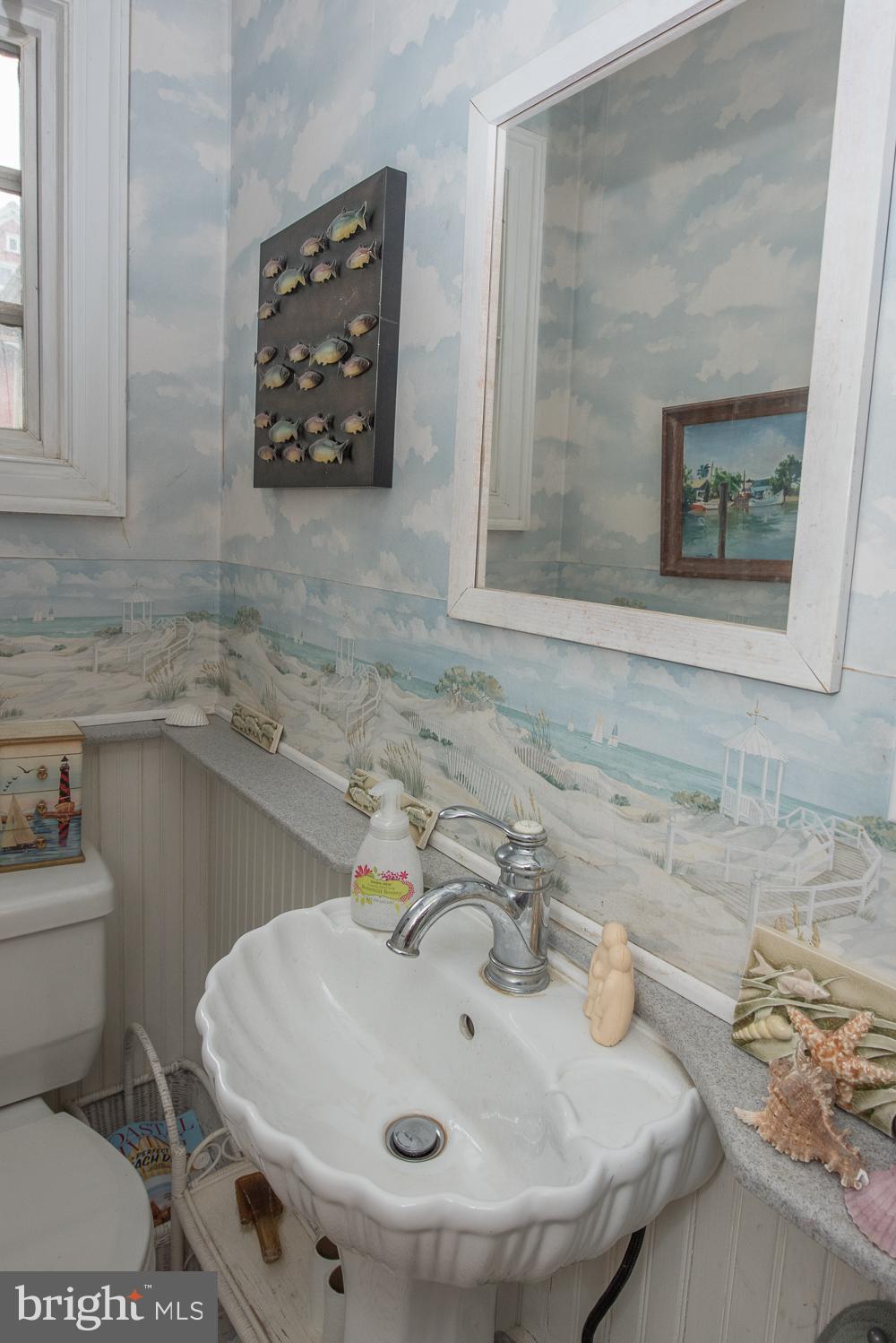 38 St Pauls Road Ardmore, PA 19003 - Photo 23 of 43 Powder Room