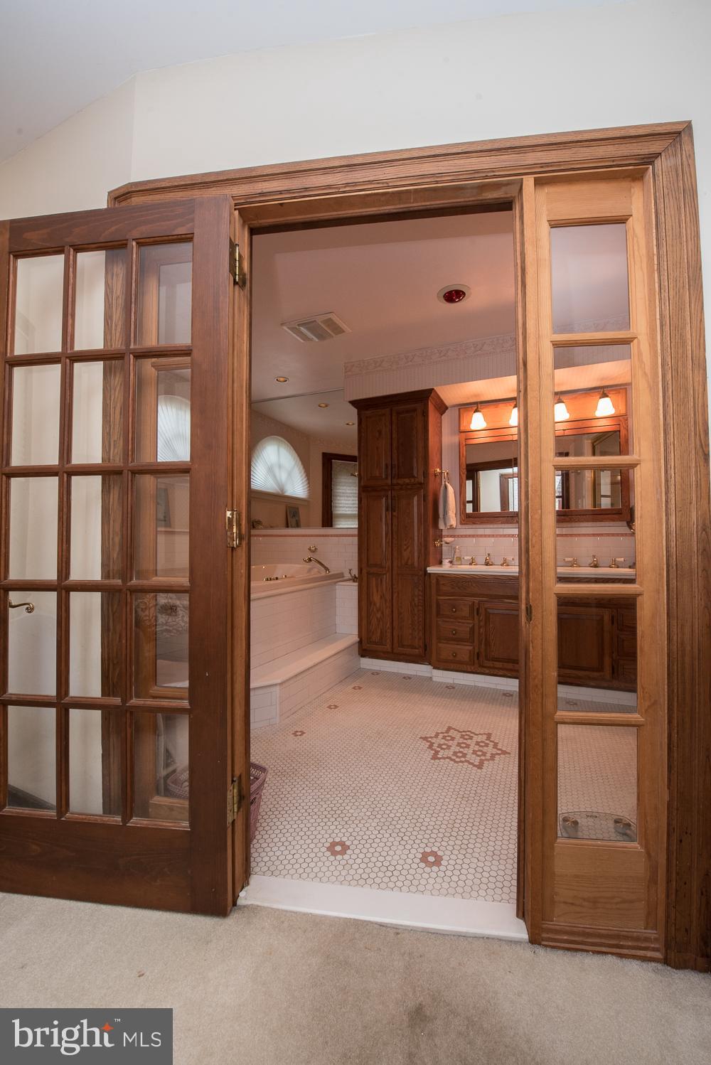38 St Pauls Road Ardmore, PA 19003 - Photo 29 of 43 Master Bath