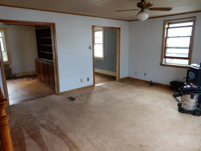 $180,000 | 594 East Main Street, Newport, VT 05855