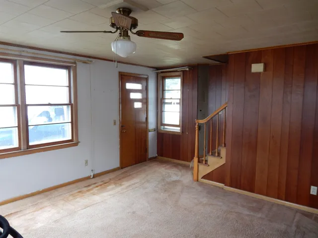 $180,000 | 594 East Main Street, Newport, VT 05855