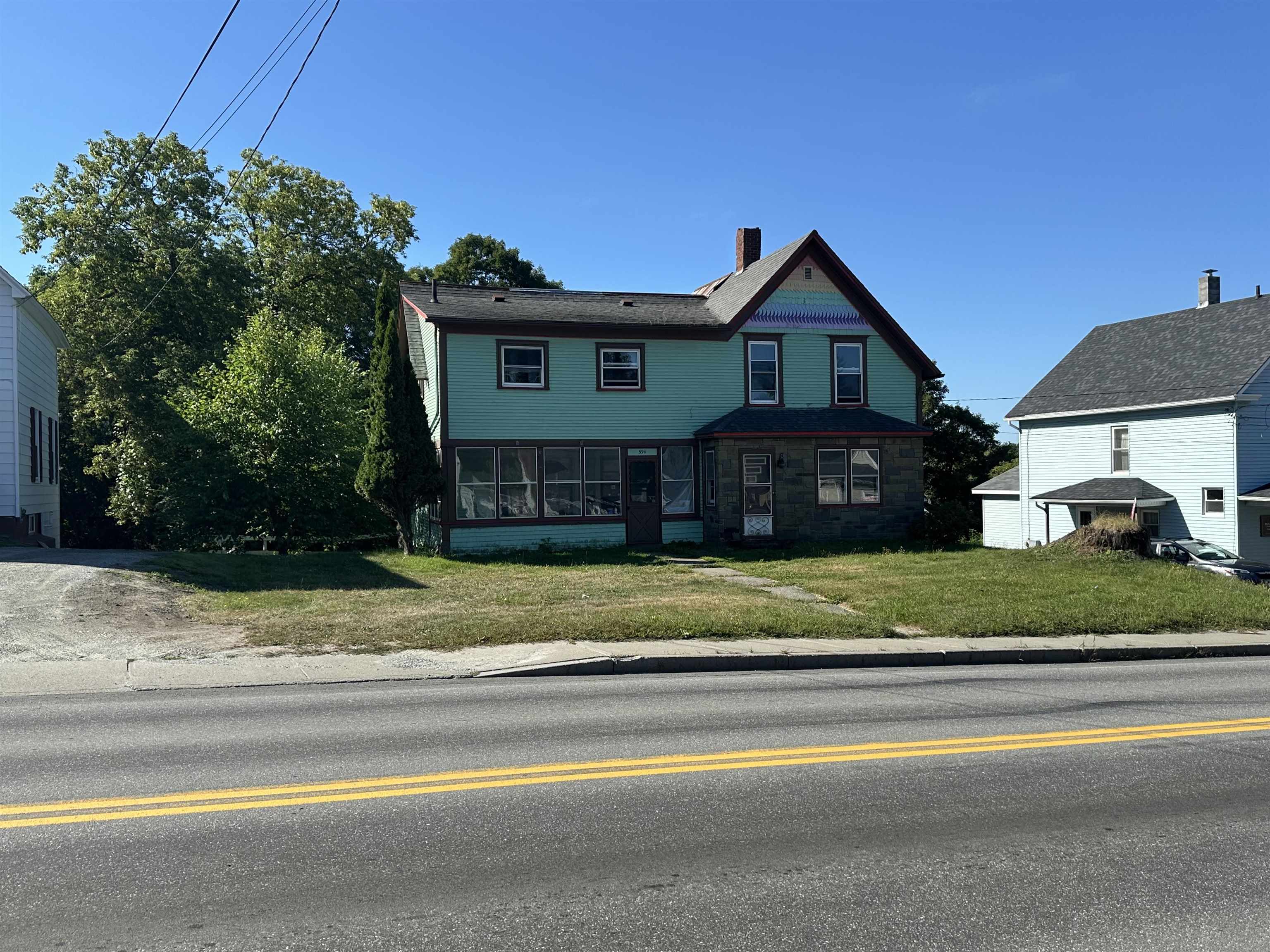 594 East Main Street Newport, VT 05855 - Photo 2 of 41