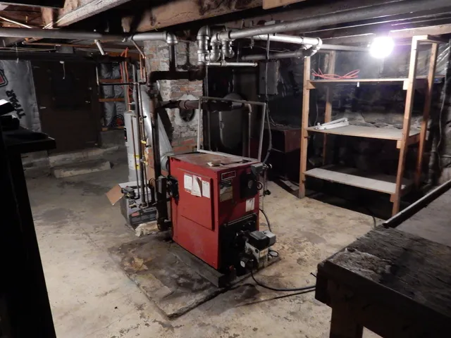 $180,000 | 594 East Main Street, Newport, VT 05855