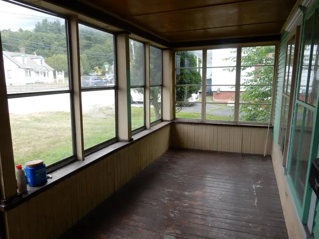 $180,000 | 594 East Main Street, Newport, VT 05855