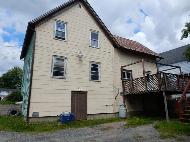 $180,000 | 594 East Main Street, Newport, VT 05855