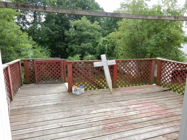 $180,000 | 594 East Main Street, Newport, VT 05855