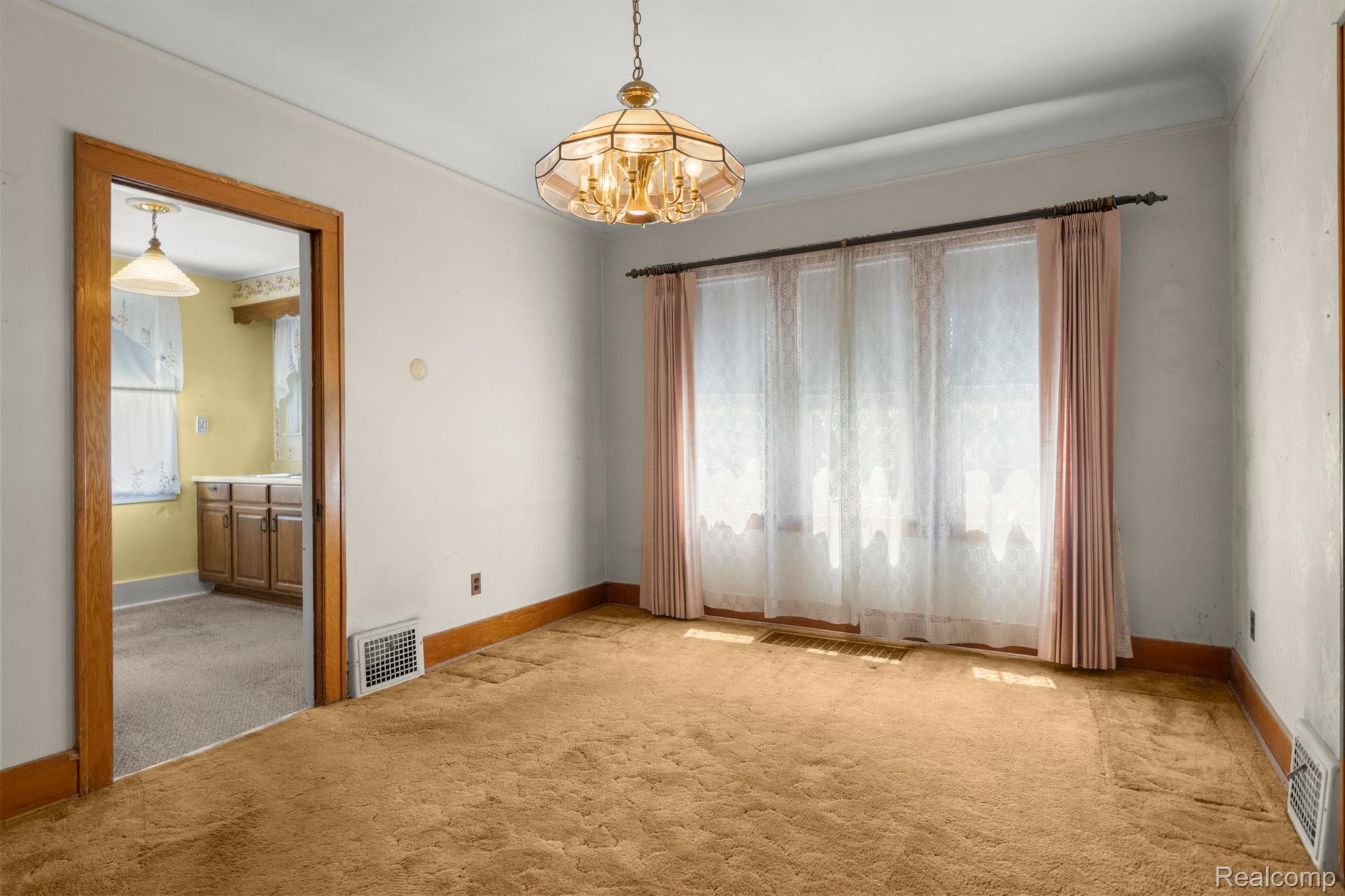 12035 Inkster Road Taylor, MI 48180 - Photo 9 of 46 Gallery Image 9