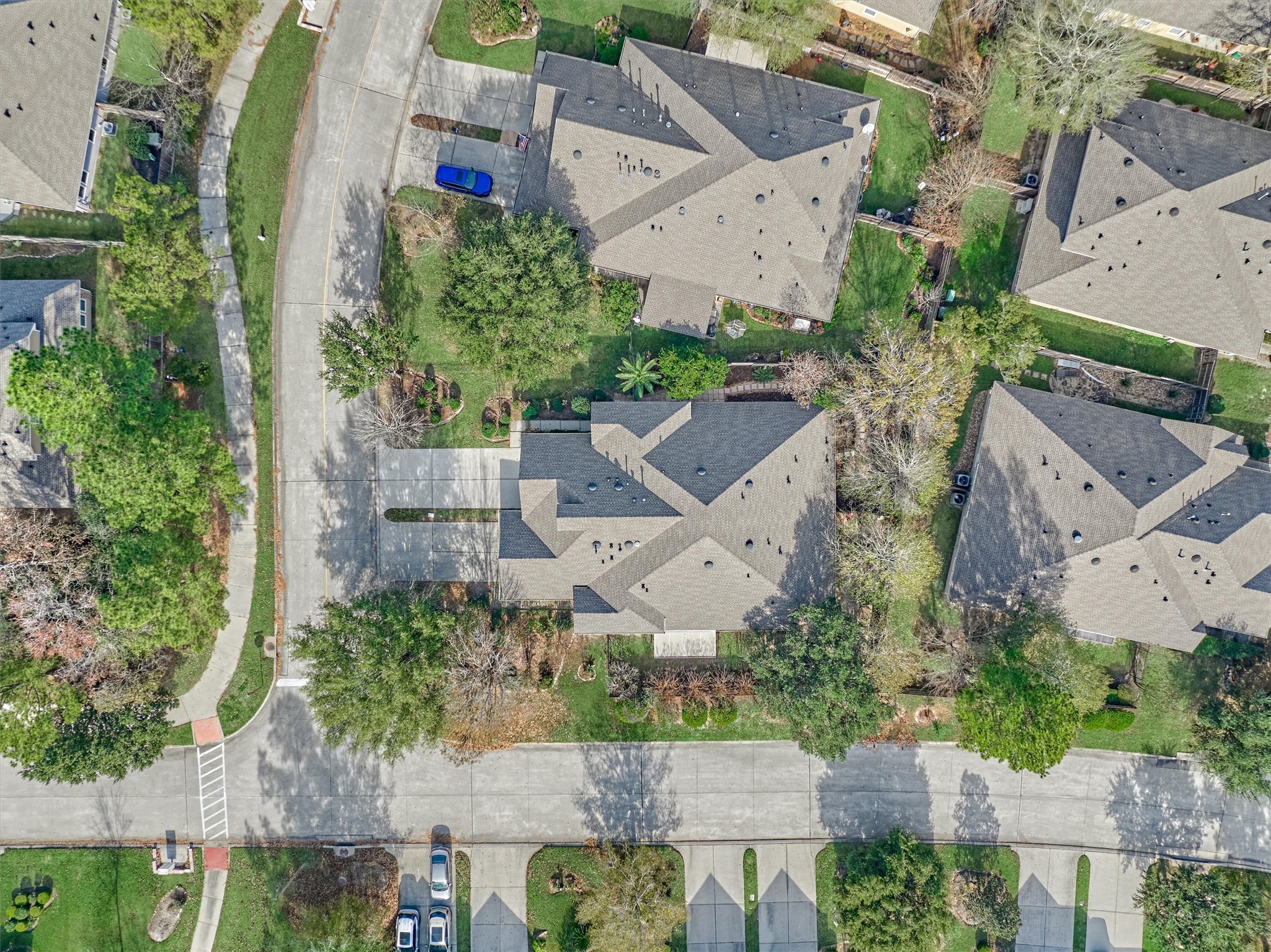 6 Windsor Bridge Drive Conroe, TX 77384 - Photo 42 of 46 an aerial view of a house