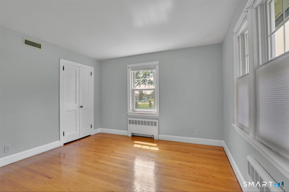 880 North Farms Road Wallingford, CT 06492 - Photo 13 of 34 First floor bedroom