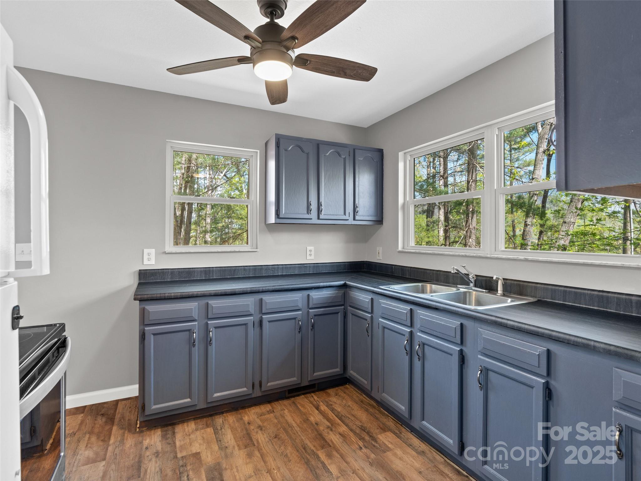 66 Avondale Heights Road Asheville, NC 28803 - Photo 25 of 38