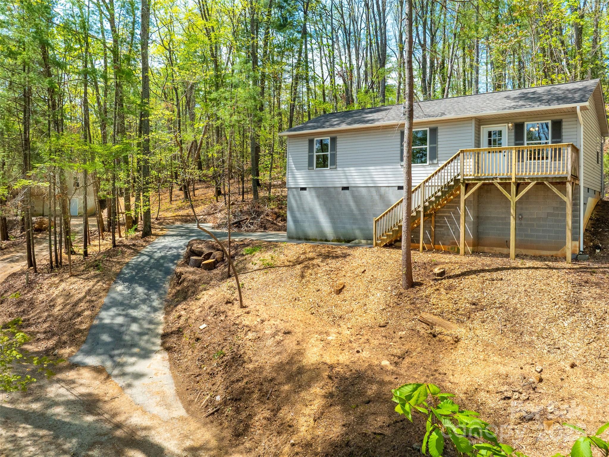 66 Avondale Heights Road Asheville, NC 28803 - Photo 8 of 38