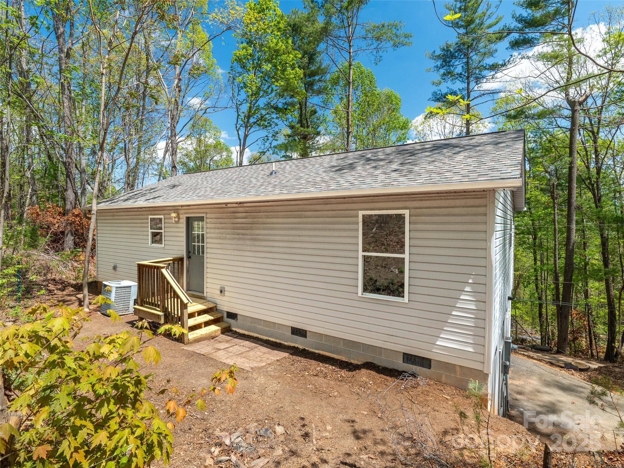 66 Avondale Heights Road Asheville, NC 28803 - Photo 10 of 38