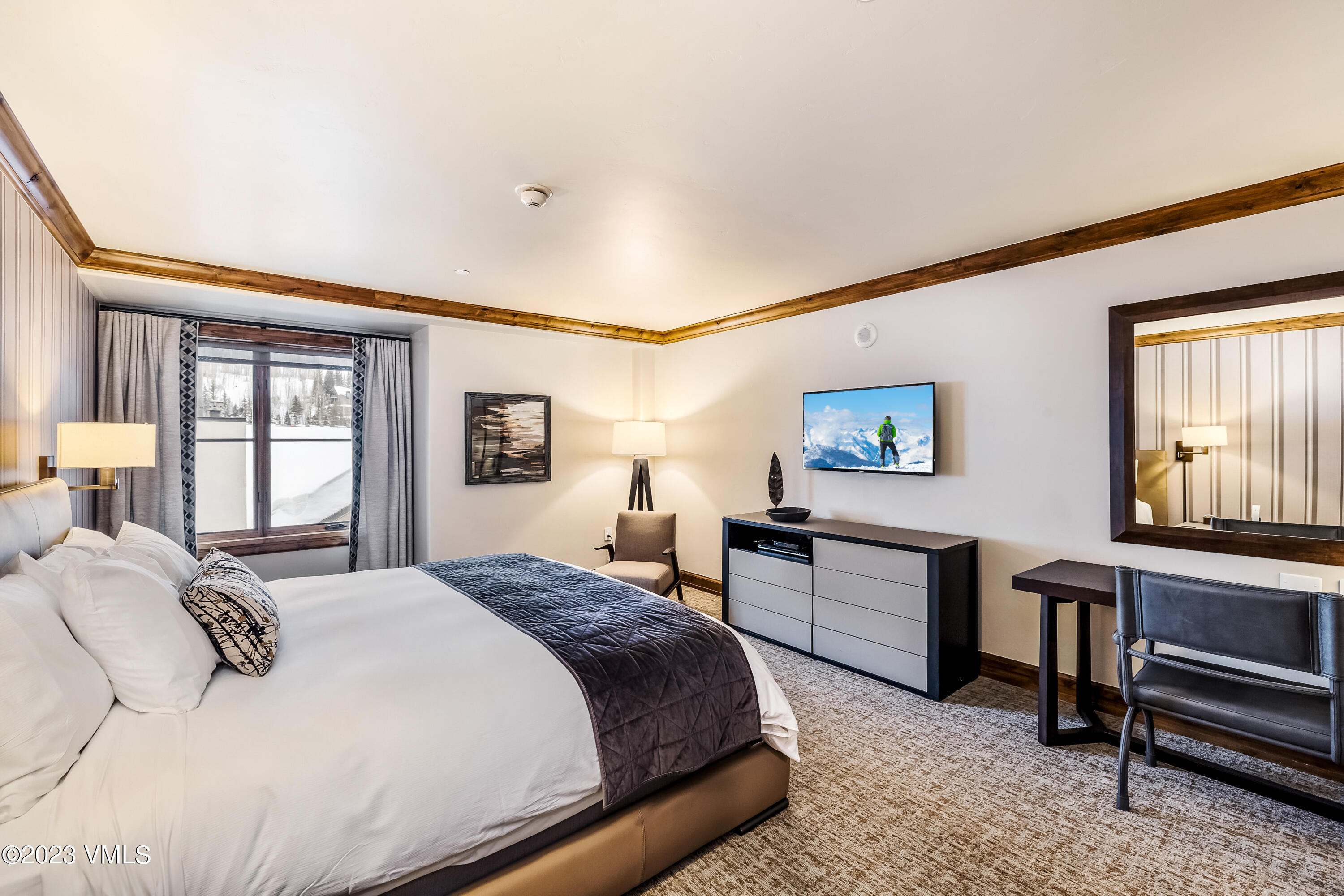 16 Vail Road, Unit 505 HOLIDAY 4 FIXED WEEKS Vail, CO 81657 - Photo 24 of 27 Holiday 4 weeks fixed The Sebastian Vail