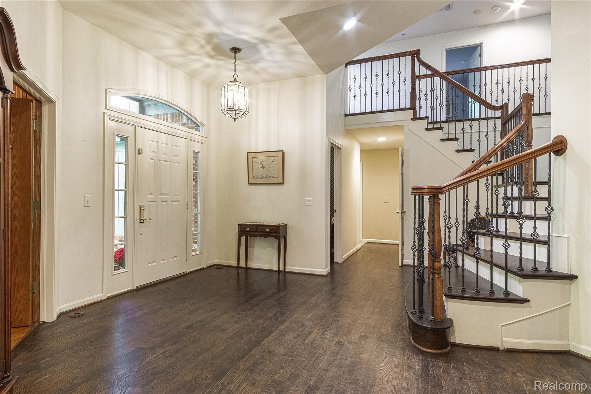 1200 Mead Road Rochester, MI 48306 - Photo 16 of 80 Foyer