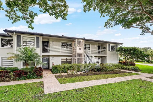 $99,000 | 35 Southport Lane, Unit H, Boynton Beach, FL 33436