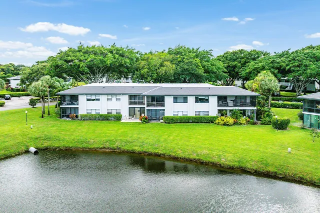 $99,000 | 35 Southport Lane, Unit H, Boynton Beach, FL 33436