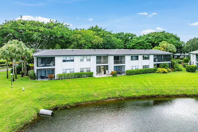 $99,000 | 35 Southport Lane, Unit H, Boynton Beach, FL 33436