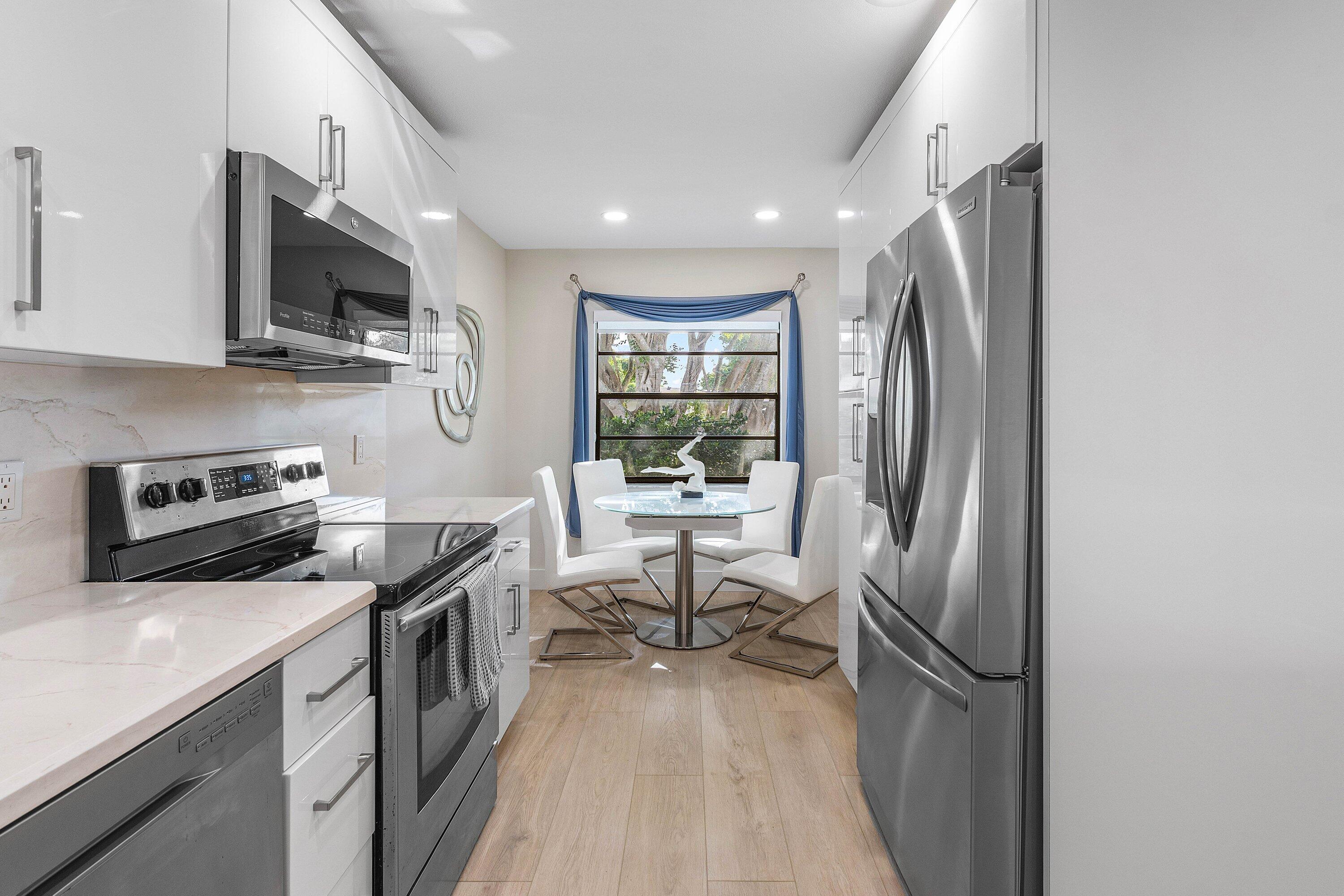 35 Southport Lane, Unit H Boynton Beach, FL 33436 - Photo 5 of 53 009-35SouthportLane-H-BoyntonBeach-FL-33