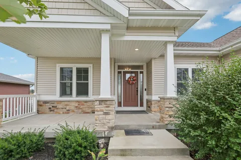 $699,900 | 2109 Korgen Drive, Stoughton, WI 53589